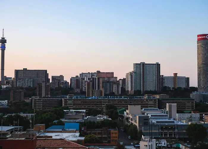 Home Suite Hotels Rosebank Johannesburgo