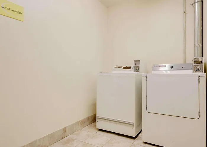Super 8 By Wyndham Allentown