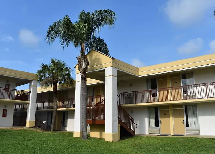Super 8 By Wyndham Ocala I-75 Hotel