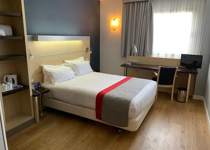 Holiday Inn Express Vitoria By Ihg