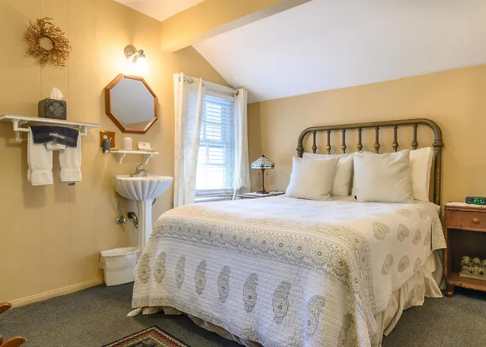 Beachrunners Inn Long Beach