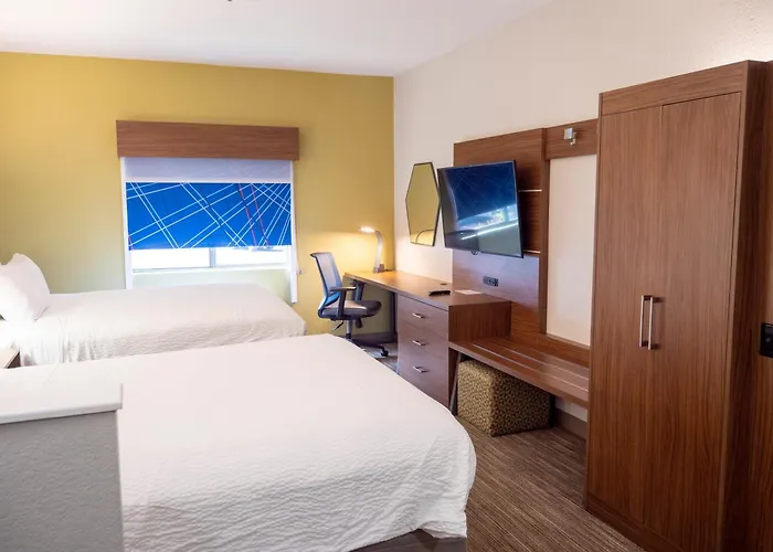 Holiday Inn Express & Suites Greenville Airport I85 By Ihg