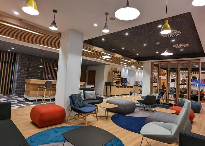 Holiday Inn Express Bilbao Airport By Ihg Derio