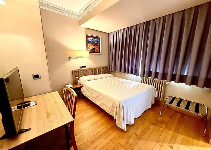 Hotel Virrey Arnedo