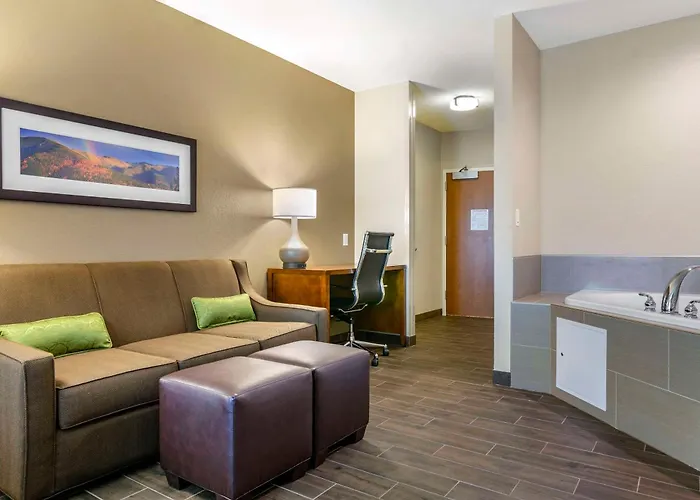 Comfort Suites Helena Airport