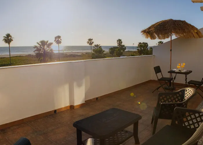 Hotel Playa Conil - Beachfront Studios & Suites Conil De La Frontera