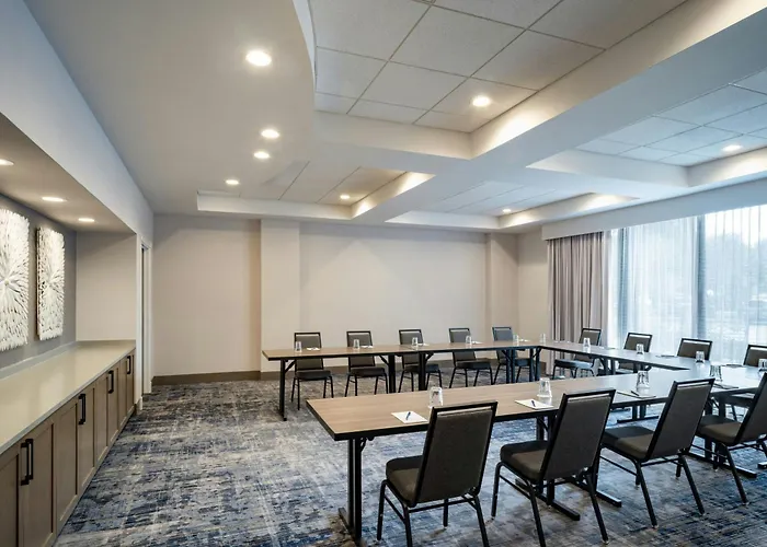 Delta Hotels By Marriott Jacksonville Deerwood