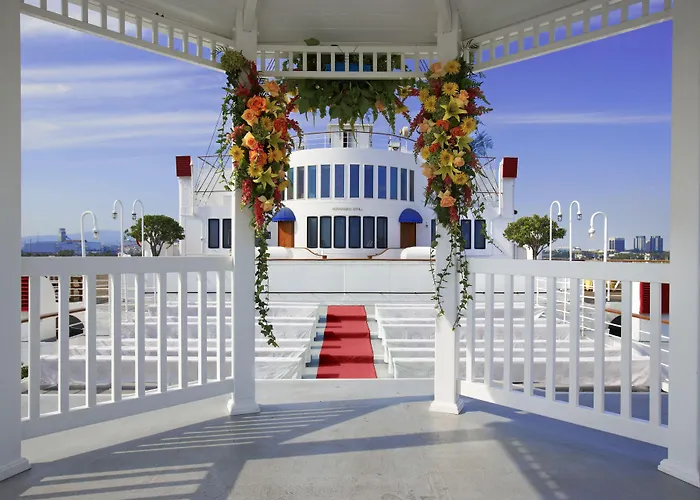 Long Beach Hotels
