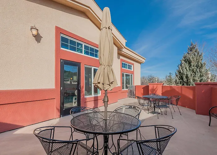 Days Inn By Wyndham Manitou Springs