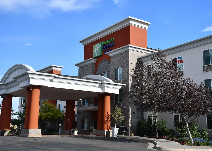 Holiday Inn Express Hotel & Suites Evanston By Ihg
