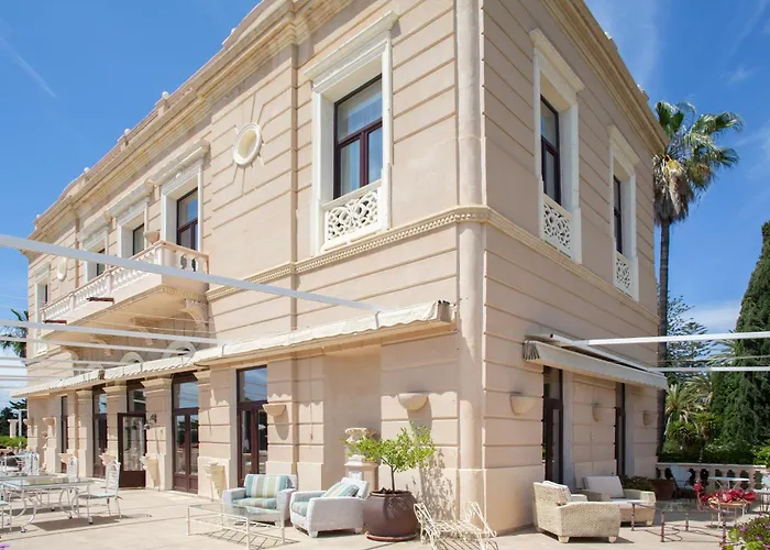 Casa de los Bates Motril