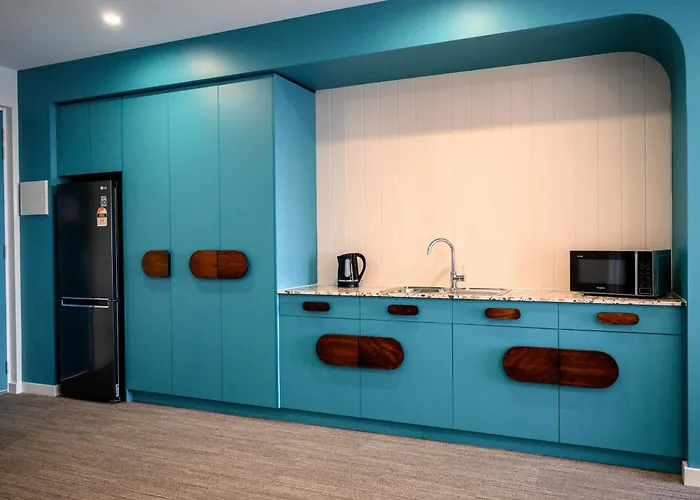 Adelaide Hotels