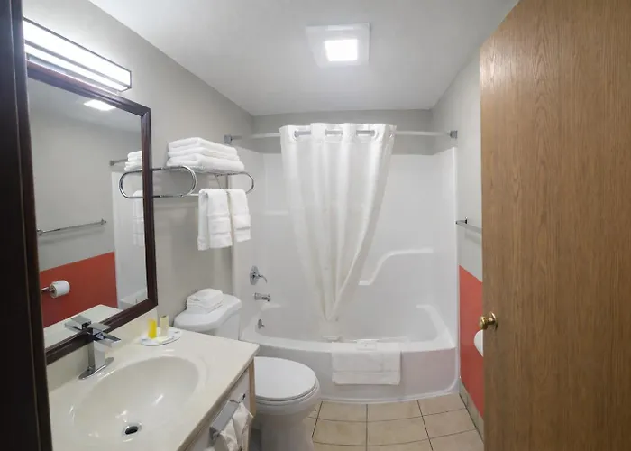 Super 8 By Wyndham Lewiston Hotel