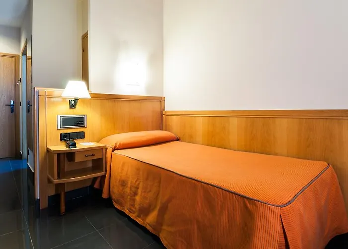Hotel Ruta de Europa Vitoria