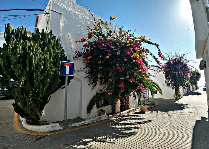 Hotel las Calas Agua Amarga 