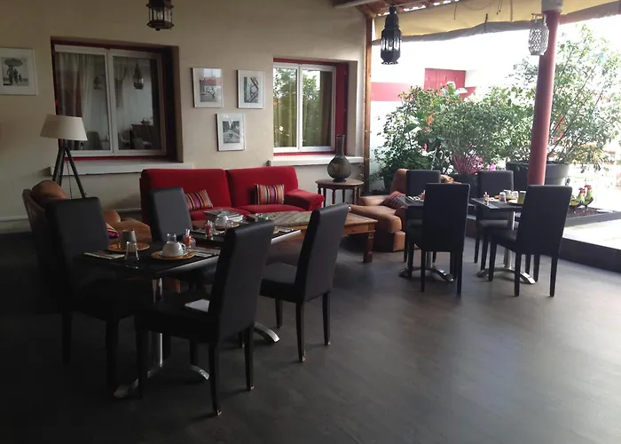 Hotel Cote Patio Nimes