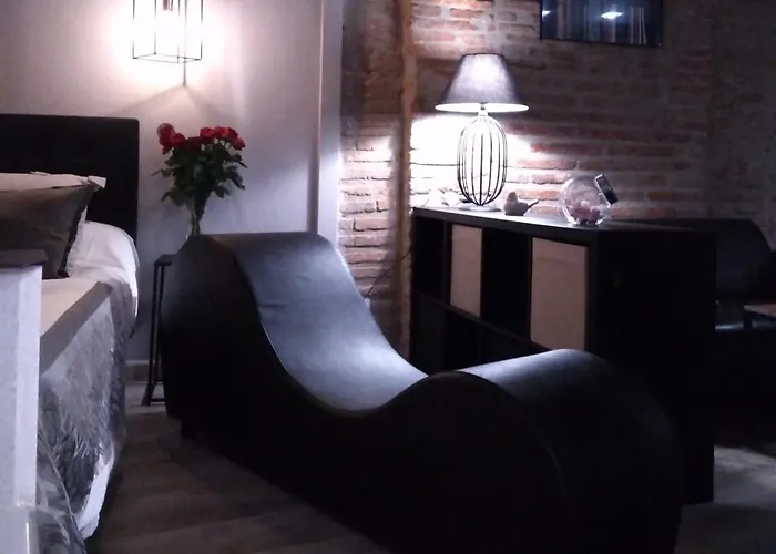 La Suite Romantique Avec Jacuzzi Au Coeur De Perpiñán